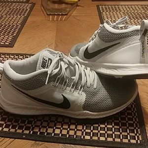 Mens Nike shoes size 9